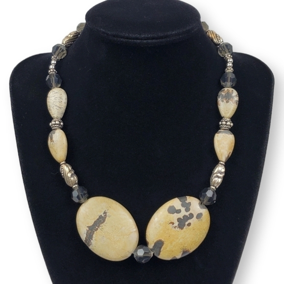 Jasper Beaded Statement Necklace Tan Gray Oval Natural Stone Silver Tone 19" - Picture 1 of 5